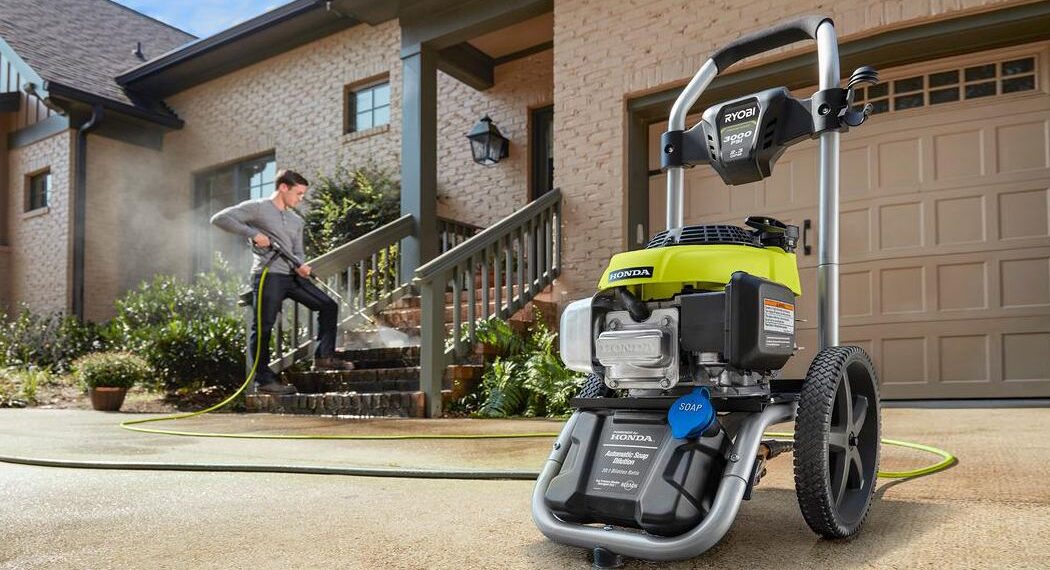How Does a Pressure Washer Work? 1 How Does a Pressure Washer Work