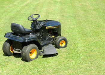 How To Use A Riding Lawn Mower