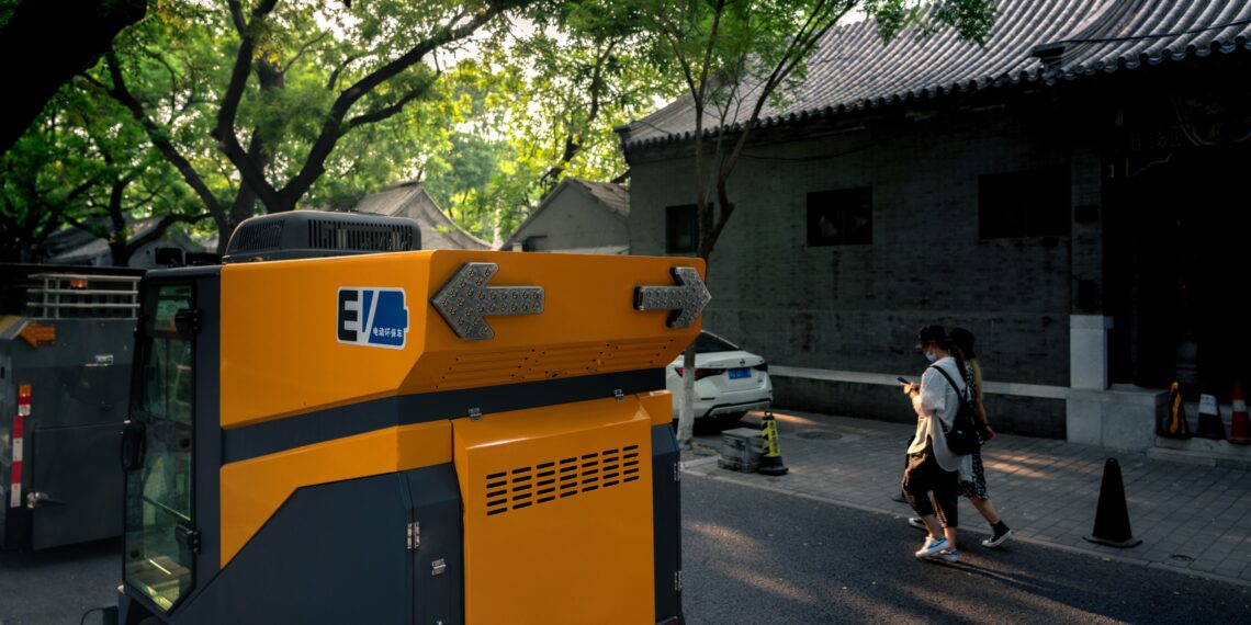 How Does a Generator Work? 1 How Does a Generator Work